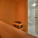 Element Lakeside Apartment *