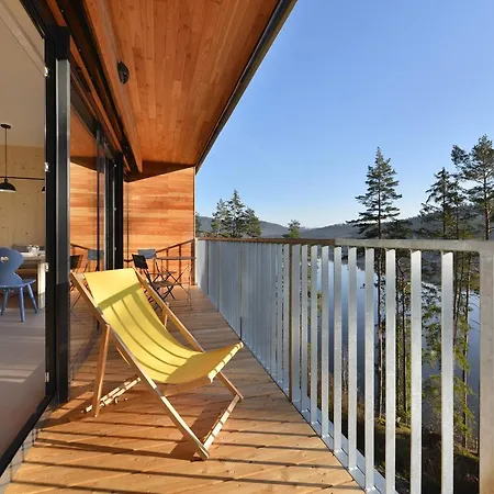 Апартаменты Element Lakeside *