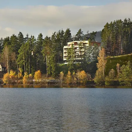 Апартаменты Element Lakeside