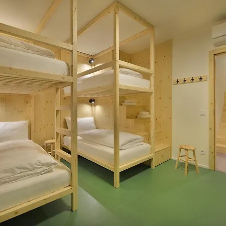 Апартаменты Element Lakeside