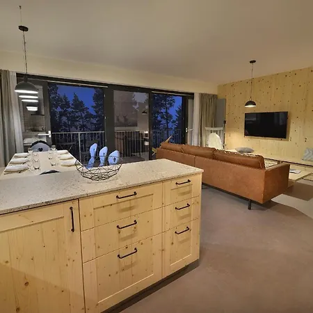 Апартаменты Element Lakeside