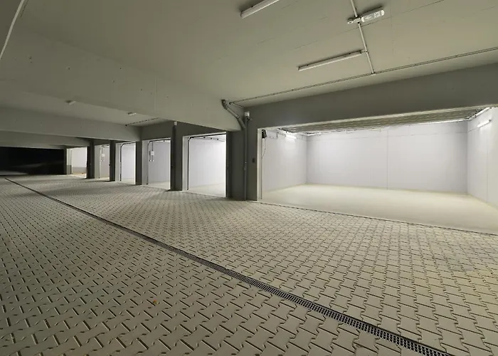 Element Lakeside ליפנו נאד וויטאבו