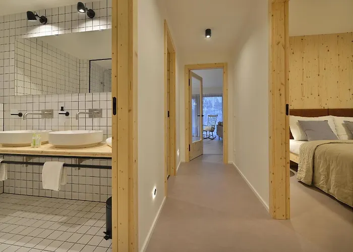 Element Lakeside ליפנו נאד וויטאבו